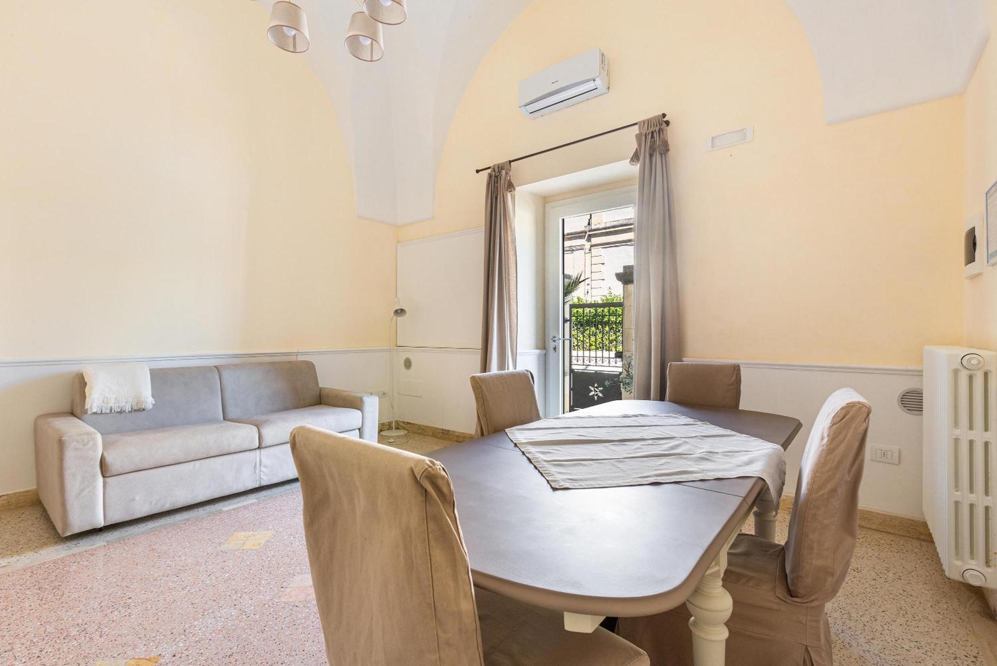 לצ'ה Dimora Le Tre Muse Guesthouse מראה חיצוני תמונה